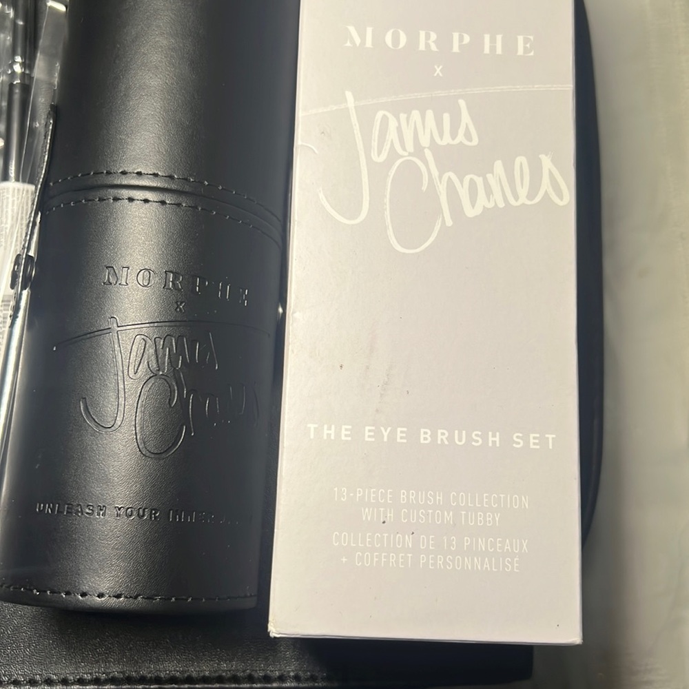 The eye brush set